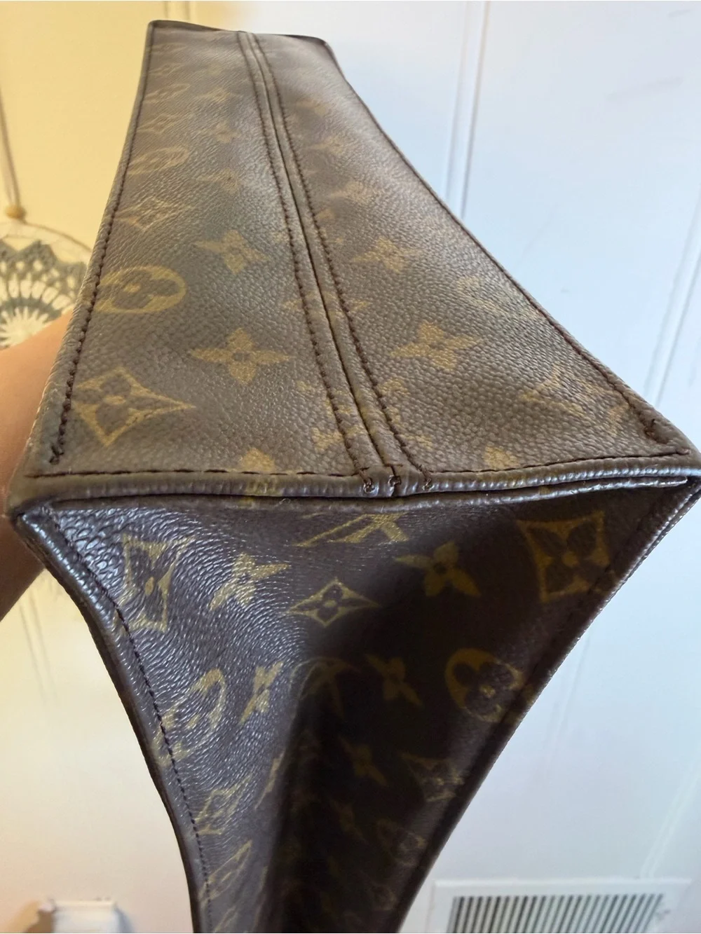Louis Vuitton Sac Plat Monogram Tote Bag | Made in France | Vintage LV Shopper - Picture 14 of 16